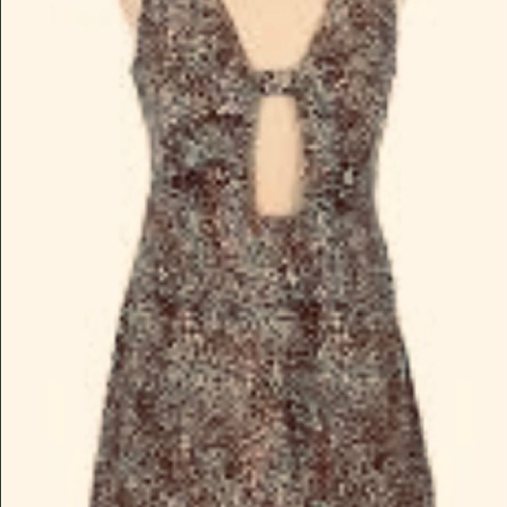 Excellent condition! Urban Outfitters dress. - Picture 6 of 9